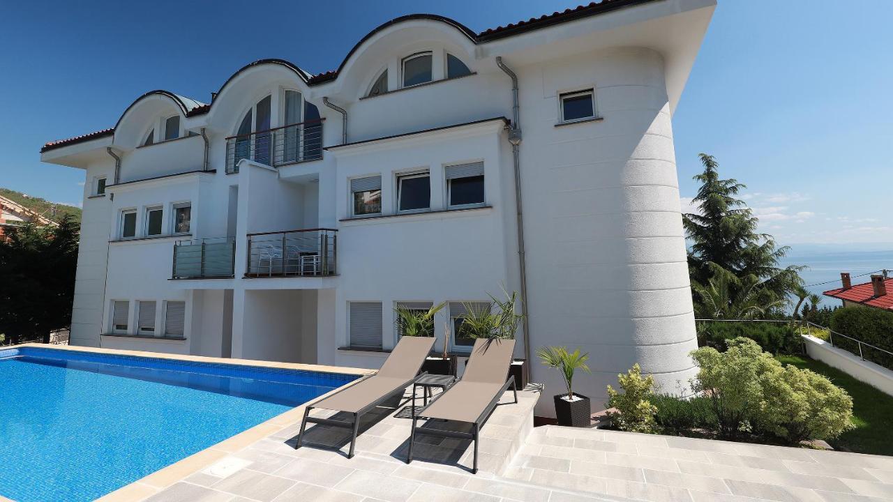 Sea View Apartment In Ičići Exterior foto