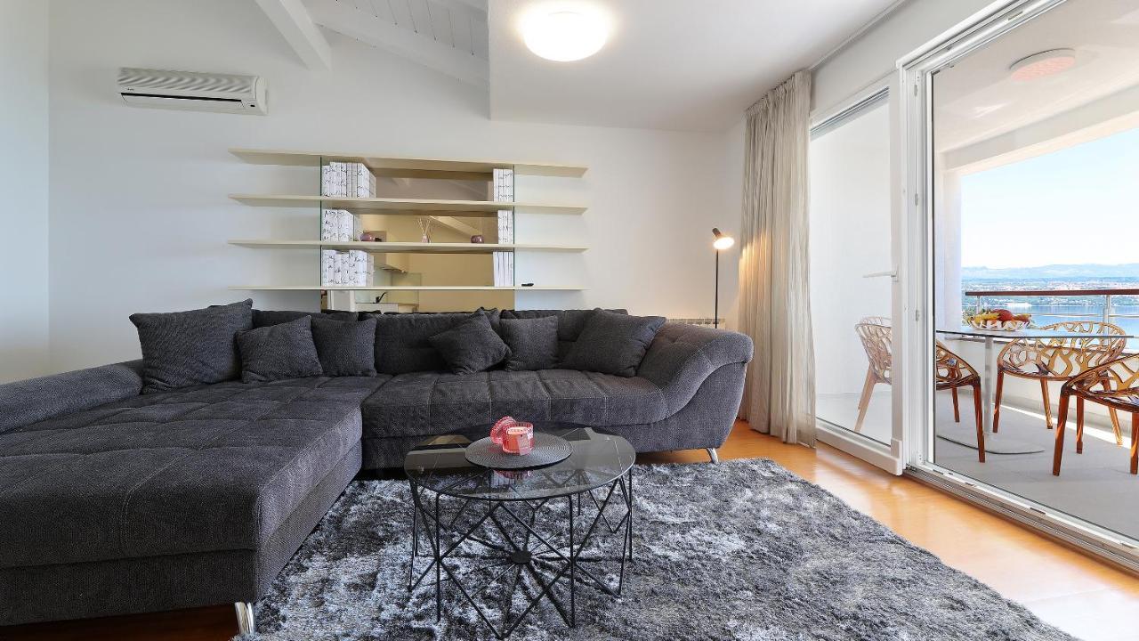 Sea View Apartment In Ičići Exterior foto