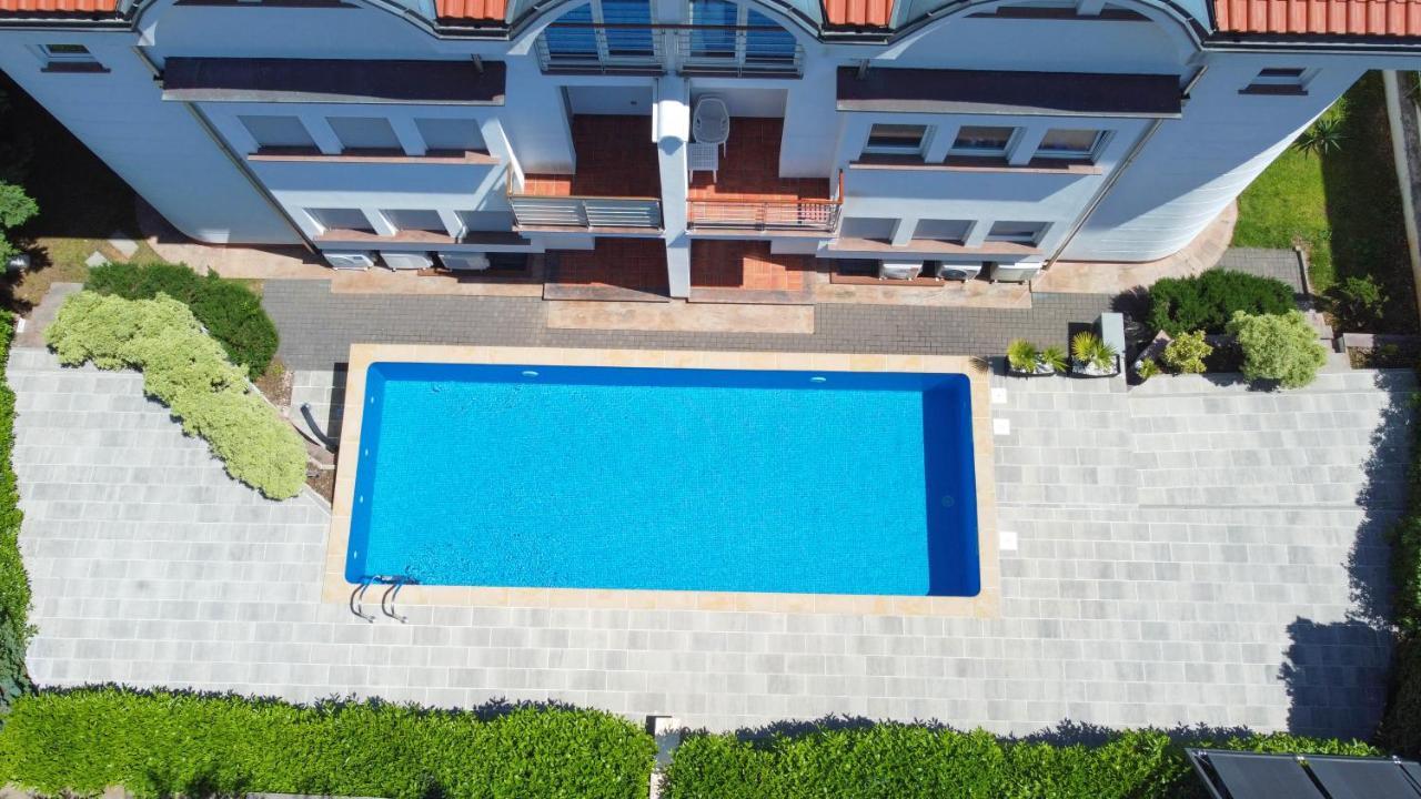 Sea View Apartment In Ičići Exterior foto
