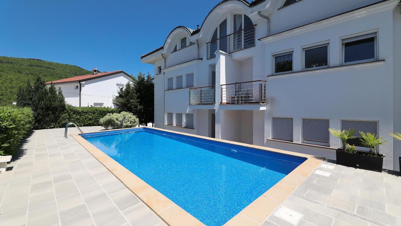 Sea View Apartment In Ičići Exterior foto