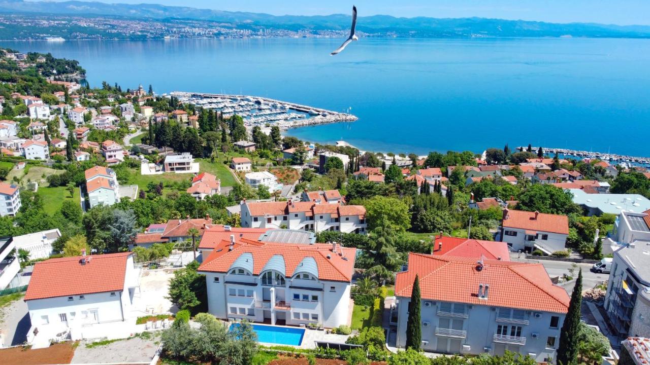 Sea View Apartment In Ičići Exterior foto